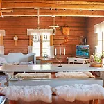 Loma-asunnot Laattajan Hirsipirtti By Interhome Hyrynsalmi