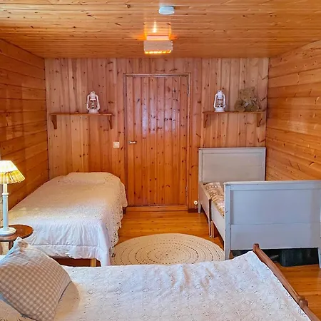 Laattajan Hirsipirtti By Interhome Дом отдыха Hyrynsalmi