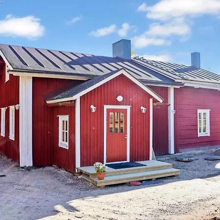 Laattajan Hirsipirtti By Interhome *